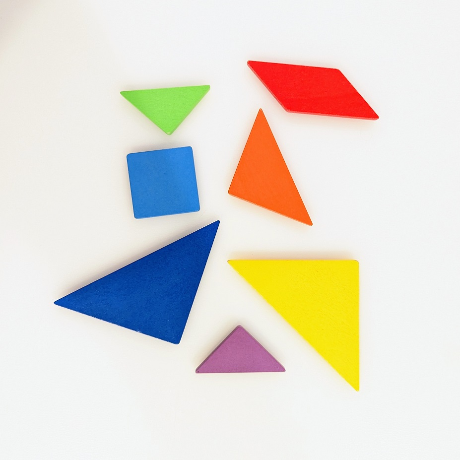 tangram shapes with 7 pieces