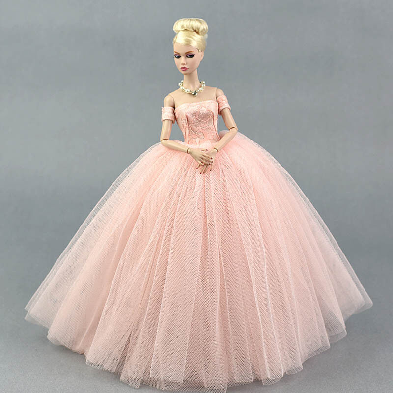 Barbie Dress: A Timeless Fashion Icon缩略图